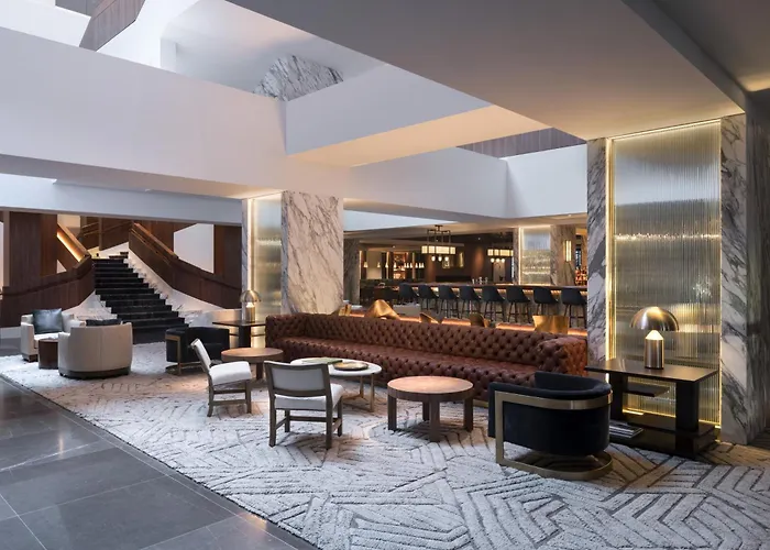 Pet Friendly hotel: Four Seasons Hotel Houston