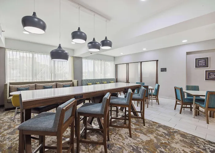 Hampton Inn - Houston/Brookhollow