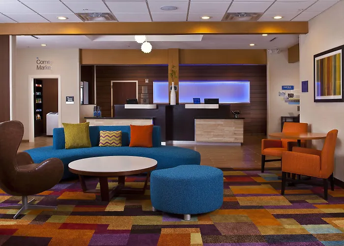 Fairfield Inn & Suites Houston Hobby Airport