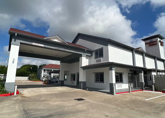 Motel: Crystal Suites