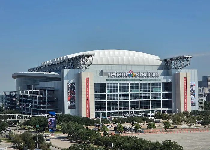 Hotels With Four Stars Wyndham Houston Near Nrg Park - Medical Center
